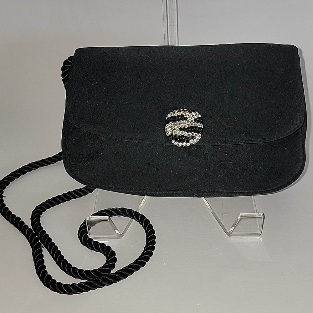 KENNETH JAY LANE BLACK EVENING CLUTCH/SHOULDER BAG WITH ROUND CRYSTAL ORNAMENT